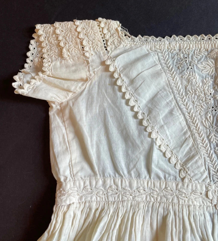 Antiguo vestido eduardiano de algodón con césped + encaje mixto para niña de los años 1890-1900 Foto 4 de 4