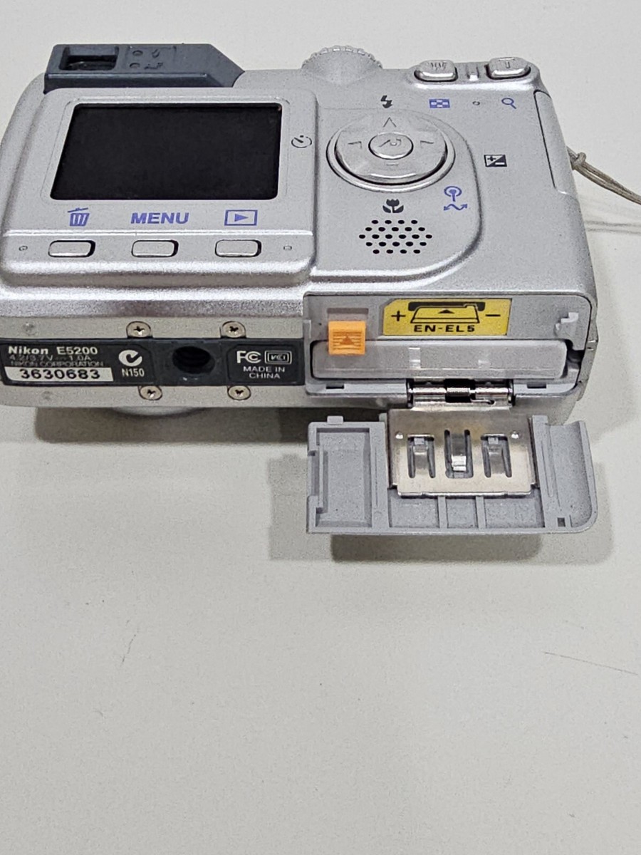Nikon COOLPIX5200 デジタルカメラ Amazon | Nikon Coolpix 5200 5 MPデジタルカメラwith 3 x光学