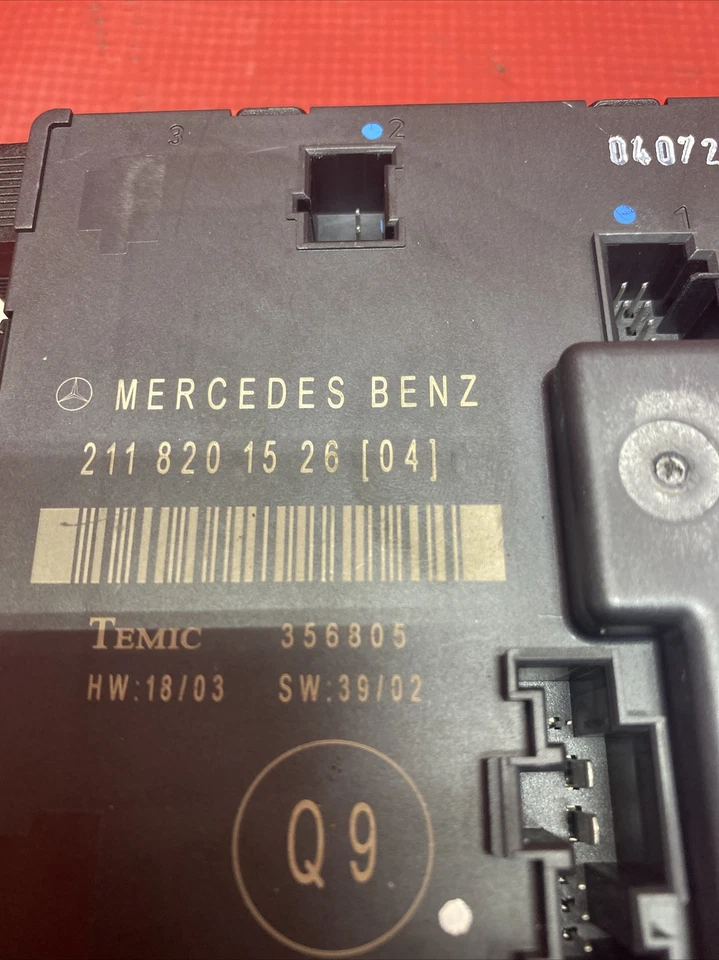 Módulo de control de puerta del conductor trasero izquierdo Mercedes-Benz E320 E350 E500 2005 fabricante de equipos originales Foto 2 de 4