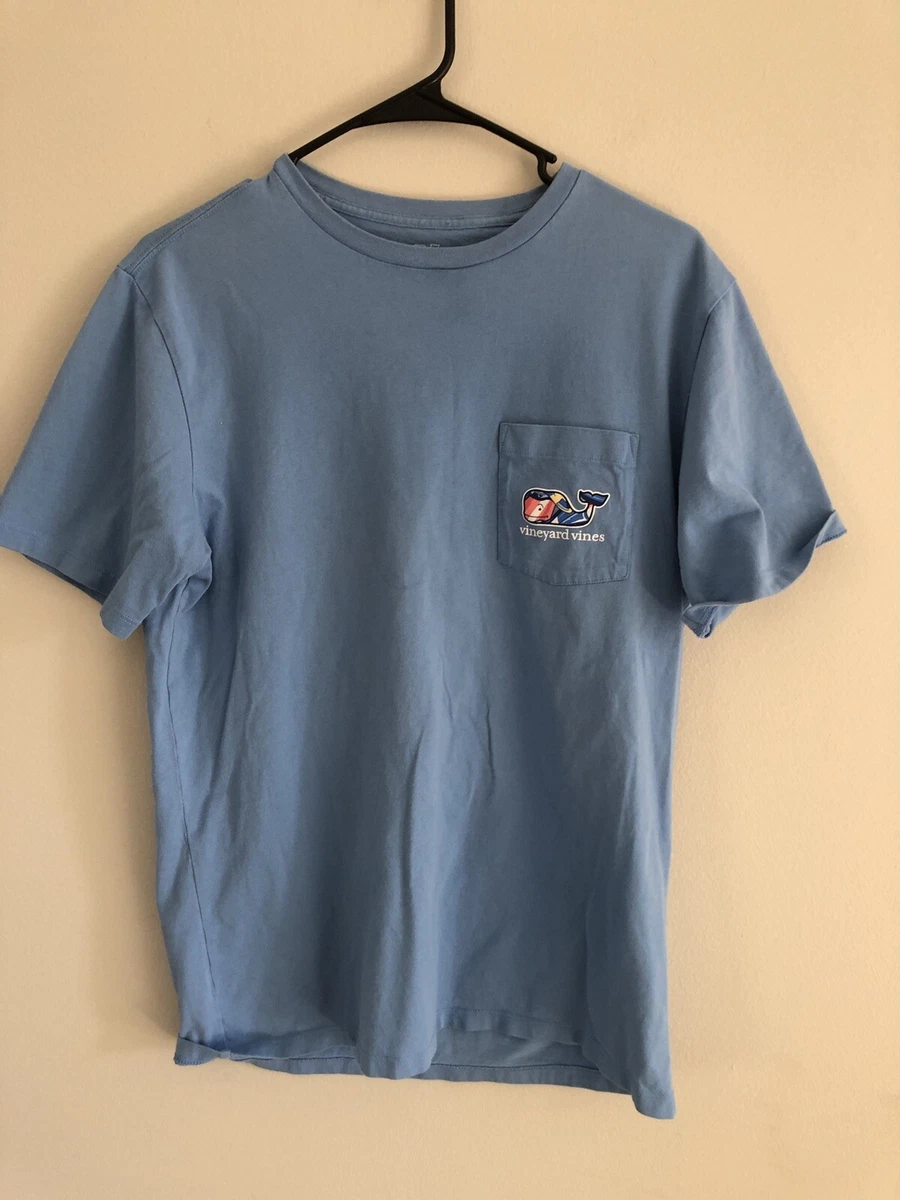 Light blue best sale vineyard vines shirt