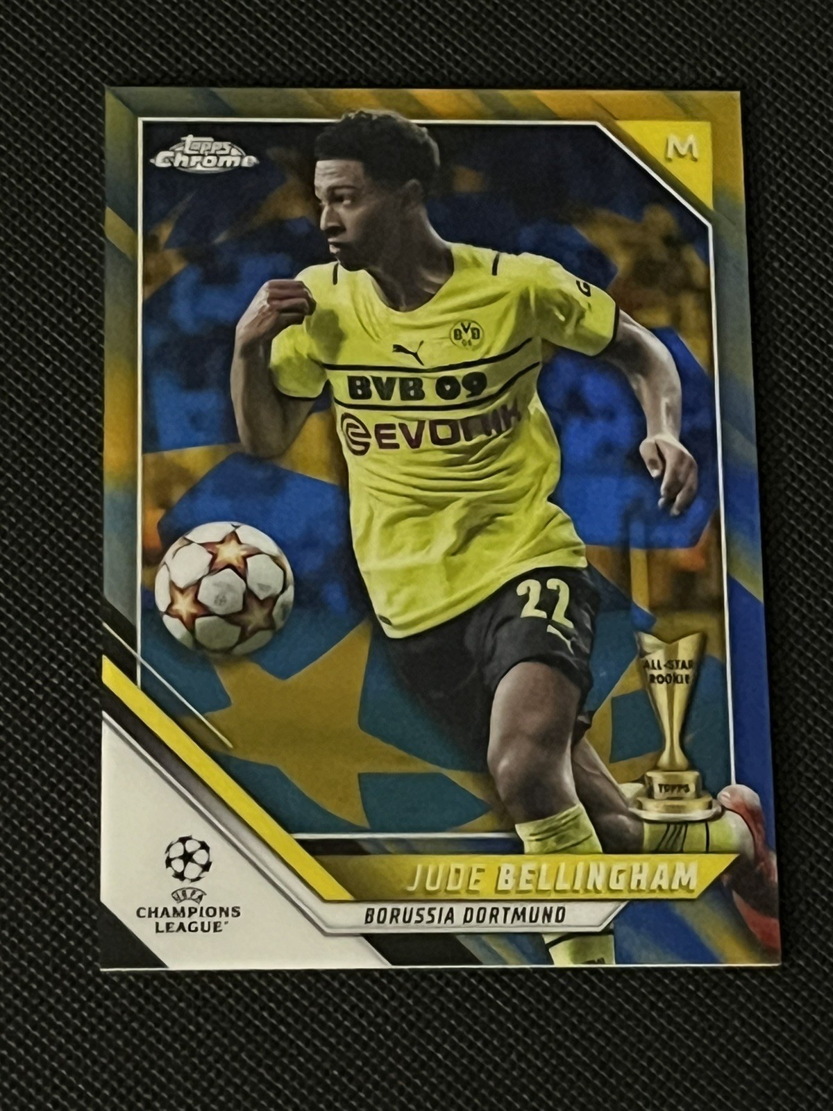 Jude Bellingham RC 2021-22 Topps Chrome UEFA #58 Blue Gold Starball /75