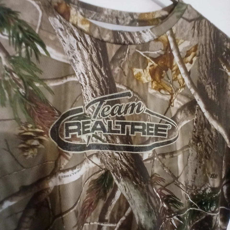 Realtree Youth 2XL (18) Camouflage Tee Shirt Short Sleeve Unisex Hunting Camo - Image 2 of 4