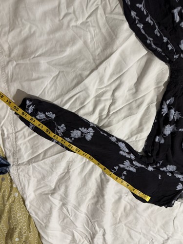 Love Stitch floral black shorts Romper size small - Picture 4 of 8