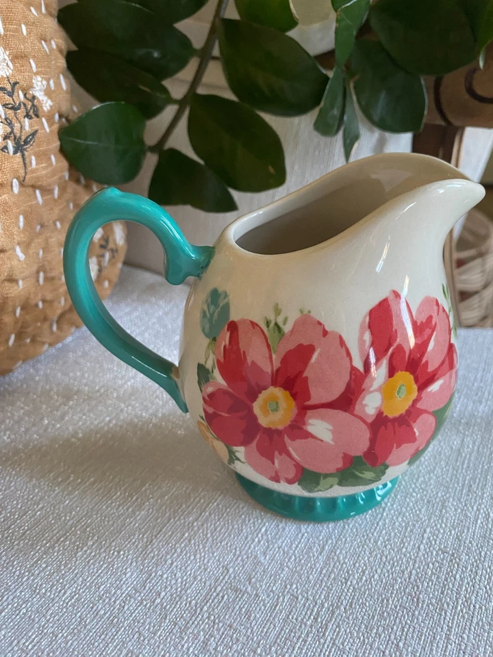 Crema jarra pequeña floral Pioneer Woman Foto 4 de 4