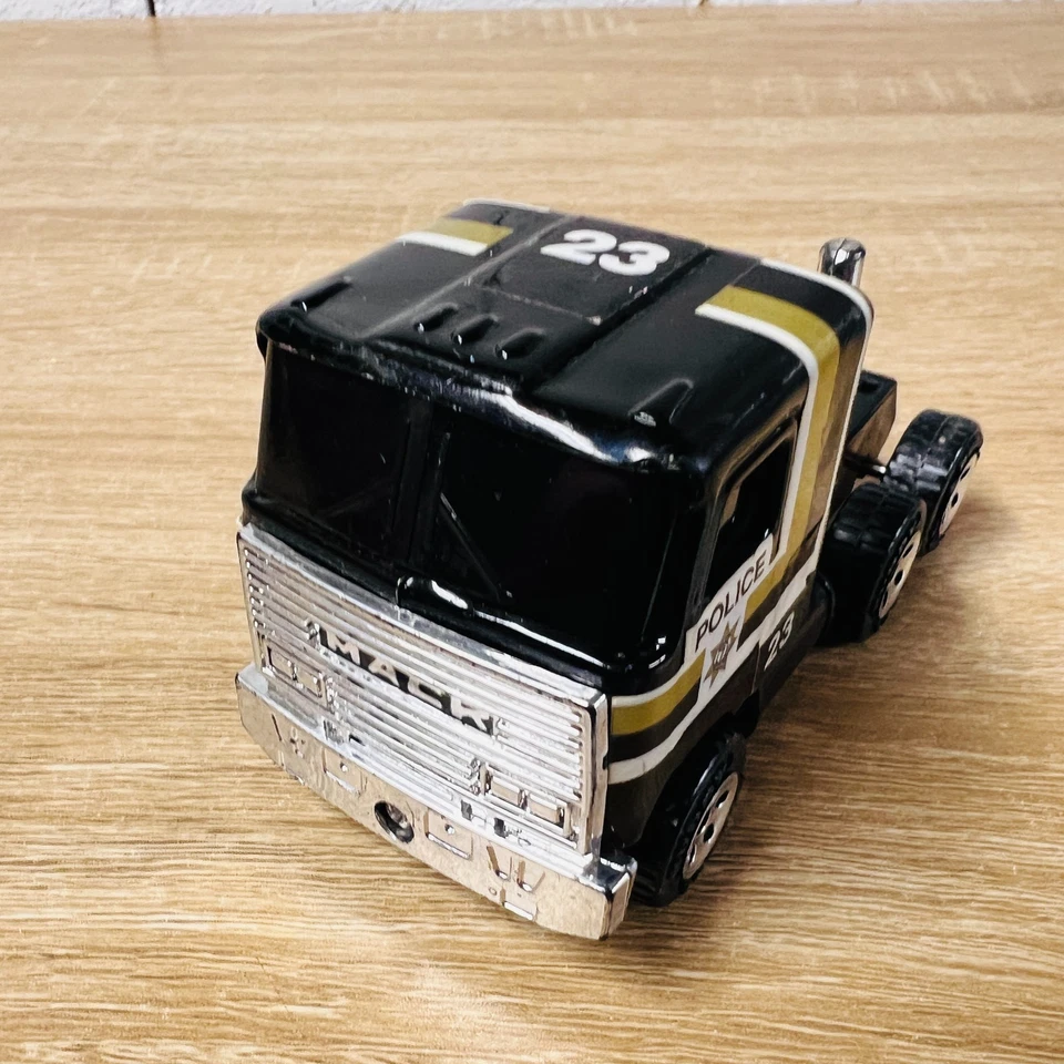 Mack Police Semi Cab Truck Black Gold Pressed Metal 1989 Buddy L Corp Macau 12cm - image 2 of 4