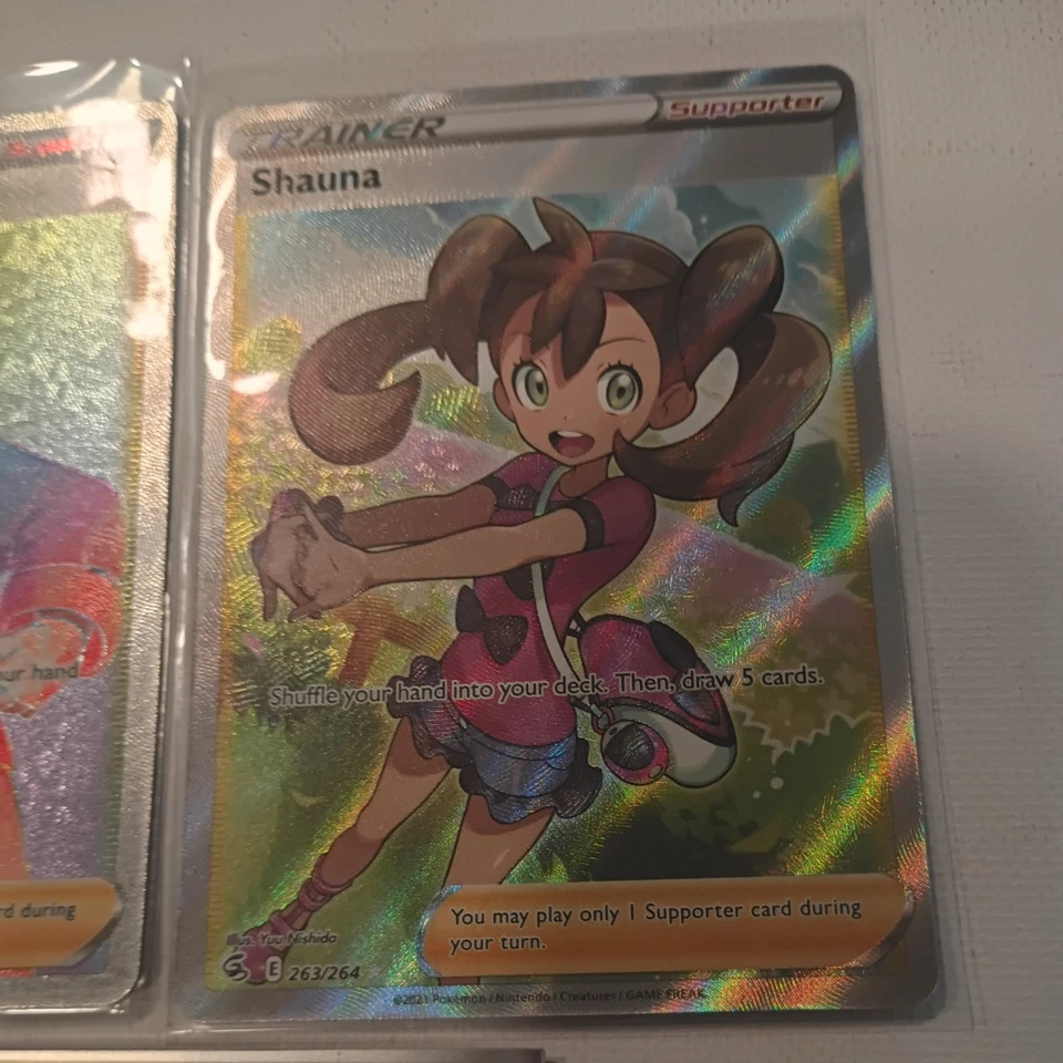 Pokémon TCG Crystal Cave Evolving Skies 230/203 Holo Gold plus Zisu and Shauna - Image 4 of 4