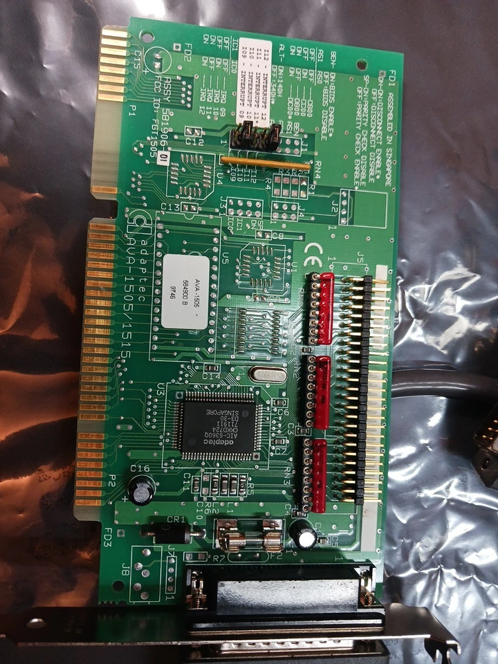 Adaptec AVA-1505/1515 AT to SCSI Host Adapter with Cable  - Image 3 of 4