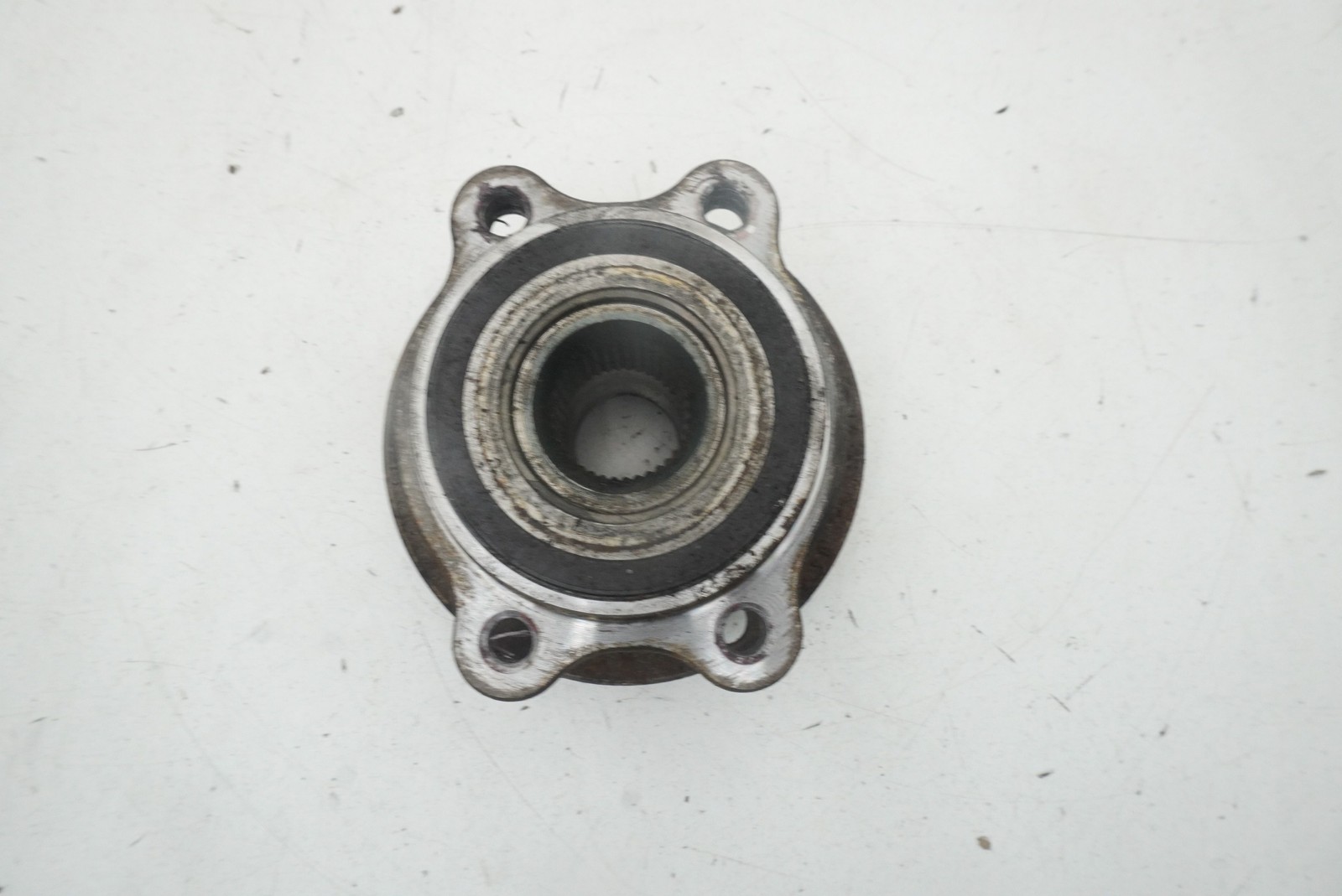 McLaren 750S 2025 Rear Right Hub bearing assembly P/N 11B0322CP