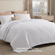 Bedsure King Size Quilt Set Linen Lightweight 3-Piece Set with 106"x96" New
