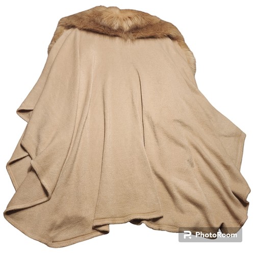 Saks Fifth Avenue Faux Fur Cape Poncho Tan One Size Open Front Neutral Mob Wife - Picture 7 of 8