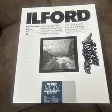 Ilford Multigrade IV RC Deluxe Resin Coated VC Paper 8x10-Inches 25-Pack Pearl