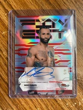 2025 Topps Finest UFC Mike Davis Auto Red Refractor 4/5 On-Card FA-MD
