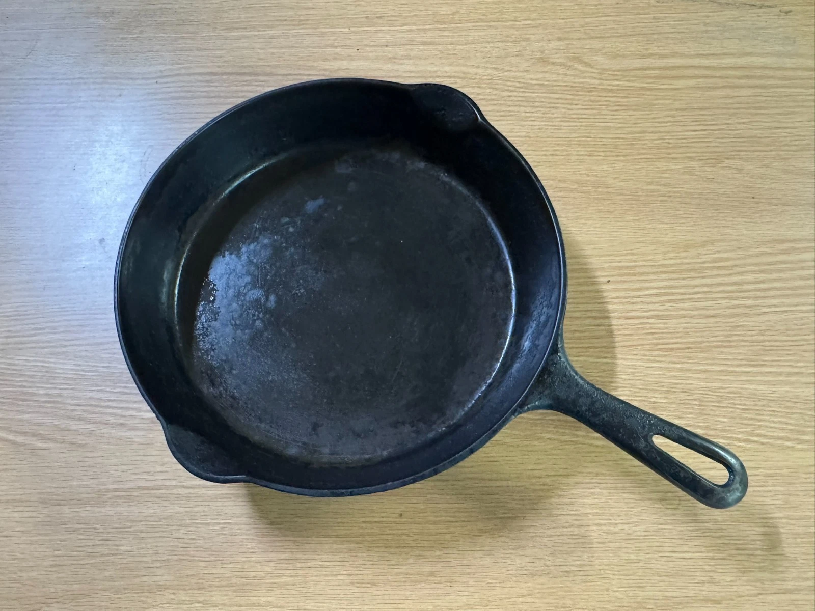 Vintage Griswold No. #8, 704G Cast Iron Skillet Erie PA U.S.A. Used