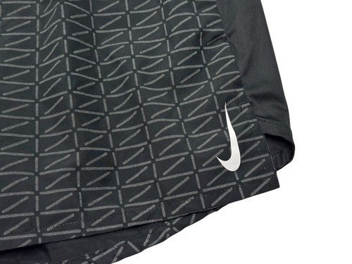Men's Nike Standard Fit Reflective Running Shorts 7" Brief Lined Small DM1154 - Picture 3 of 12