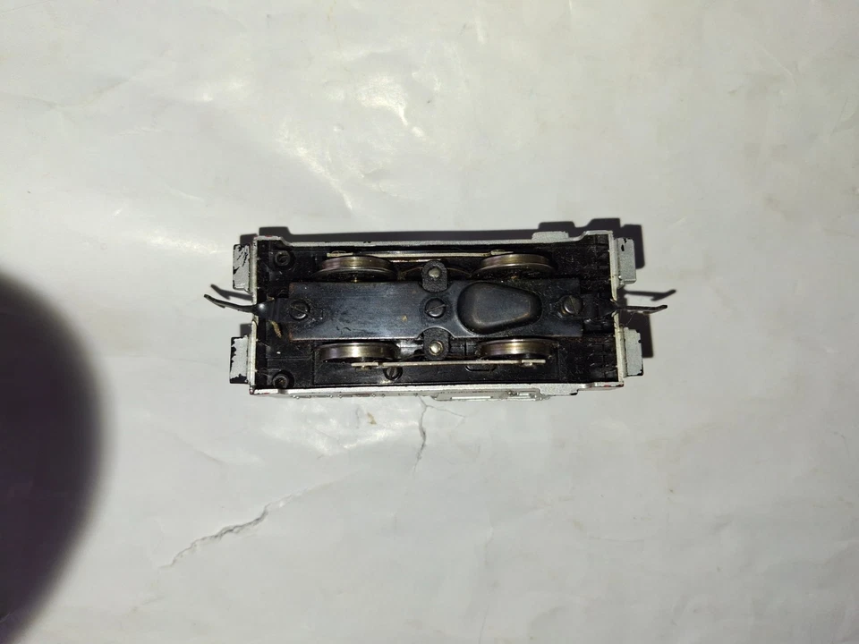 Vintage Rivarossi loco diesel da manovra 2 assi Baltimora & Ohio, livrea argento - Immagine 4 di 4