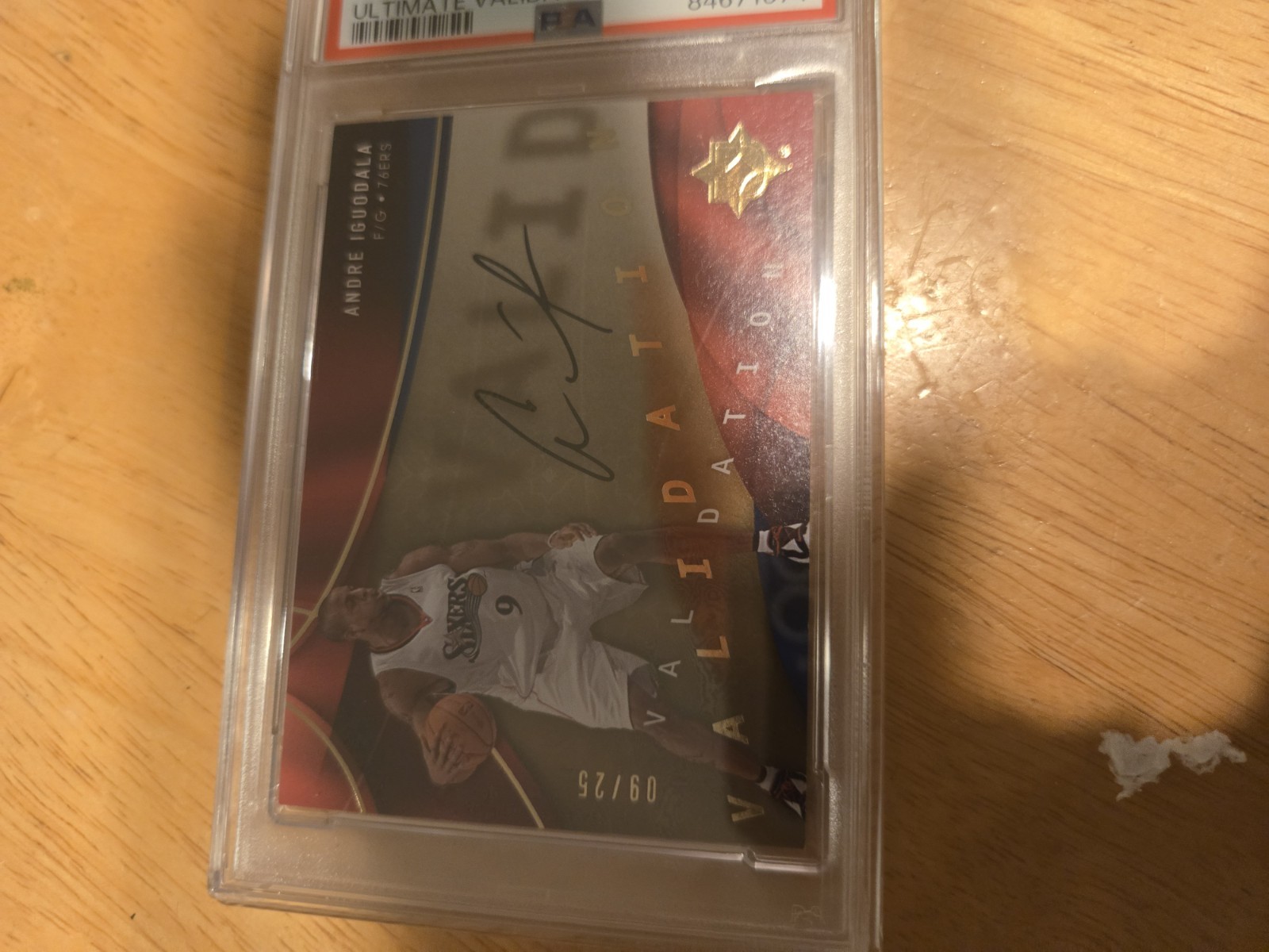 2008-09 Ultimate Collection Validation Jersey #9/25 Andre Iguodala Auto PSA 7 view 6
