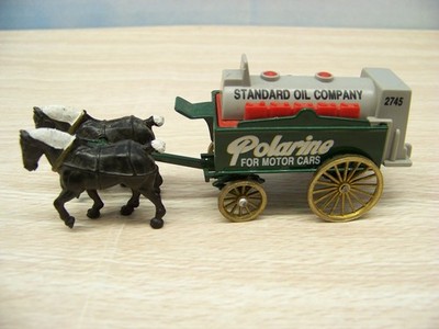 Standard Oil Die Cast Polarine Model - Horses & Cart