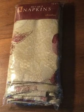 Bed Bath & Beyond - Christmas Cherub | Set of 4 Cloth Napkins