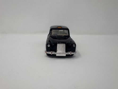 Vintage Corgi Toys Austin London Black Taxi Cab Diecast Model - Rare Hamleys Ver - Picture 2 of 7