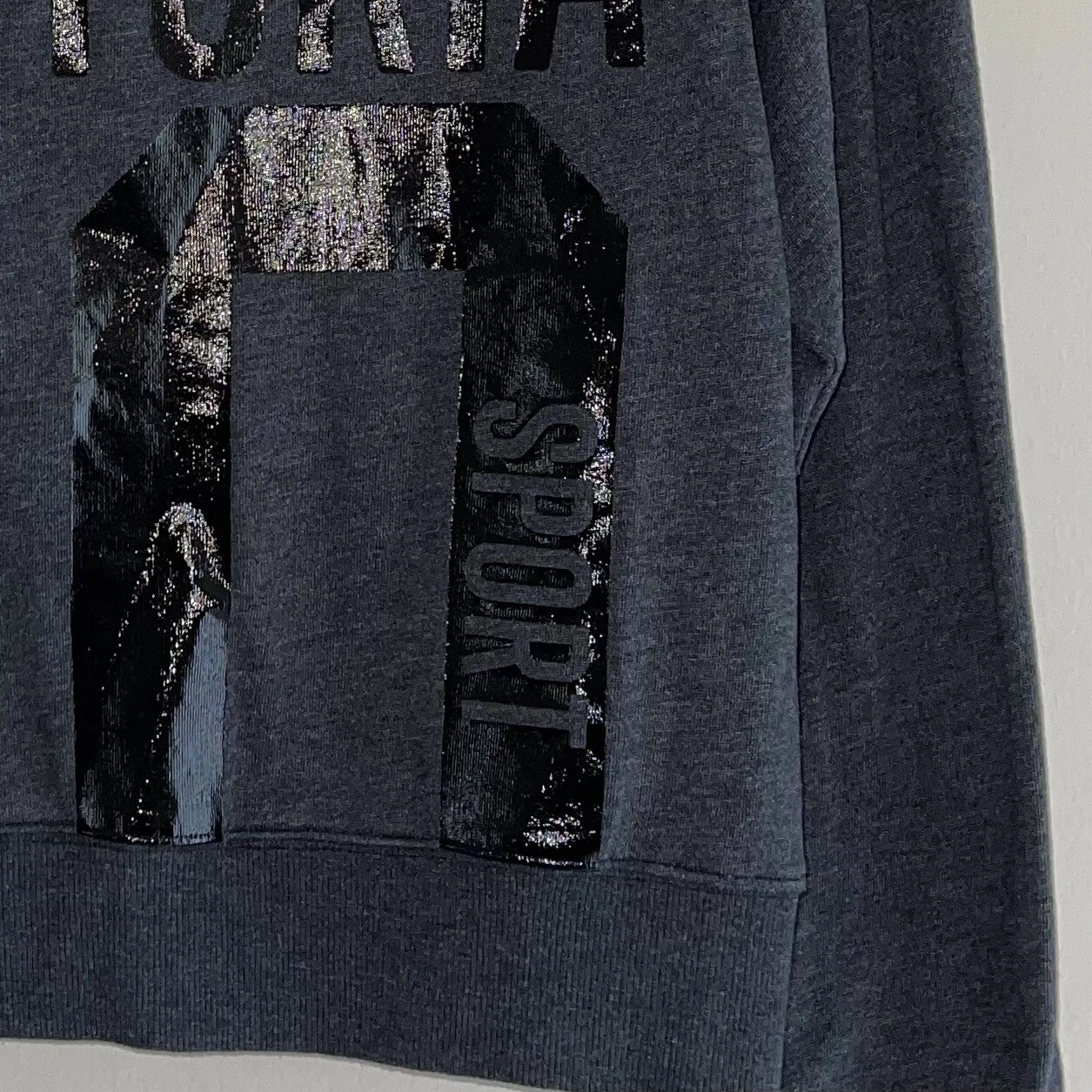 UNDERCOVER Felpa con cappuccio Victorias Secret Sport pullover top donna M grigio tasca nera