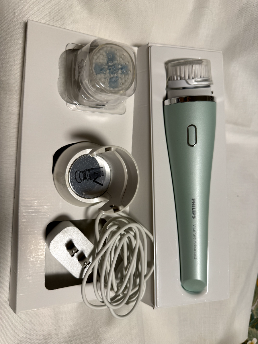 USED]Philips VISAPURE Visa Pure Advance with facial cleanser