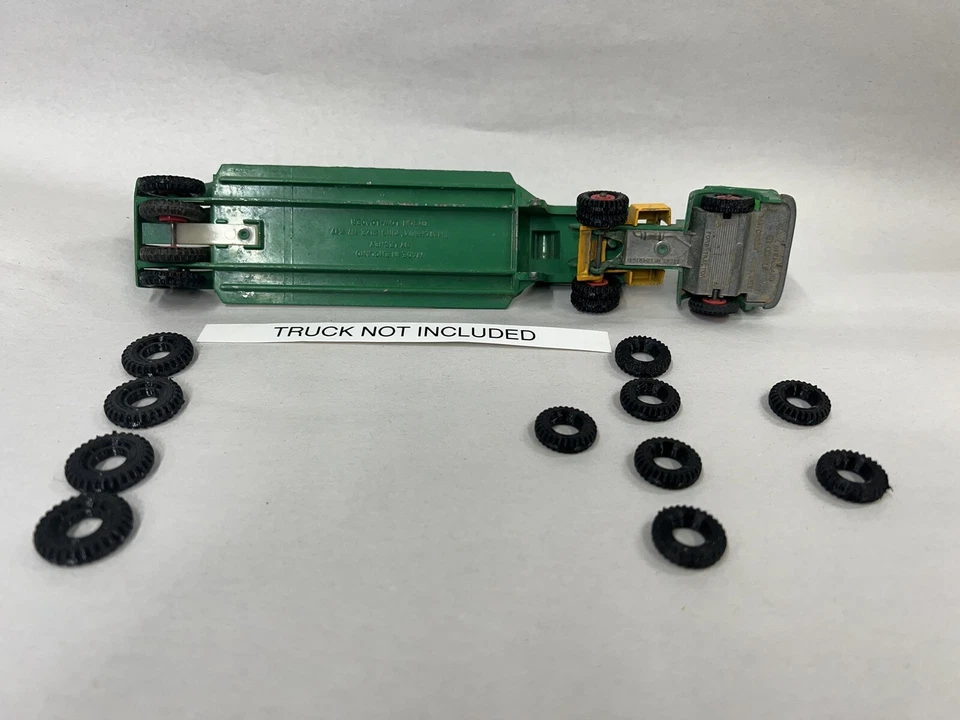 Matchbox Lesney Ford Tractor King Size K 17 Dyson Low Loader (TIRES ONLY) - Image 4 of 4