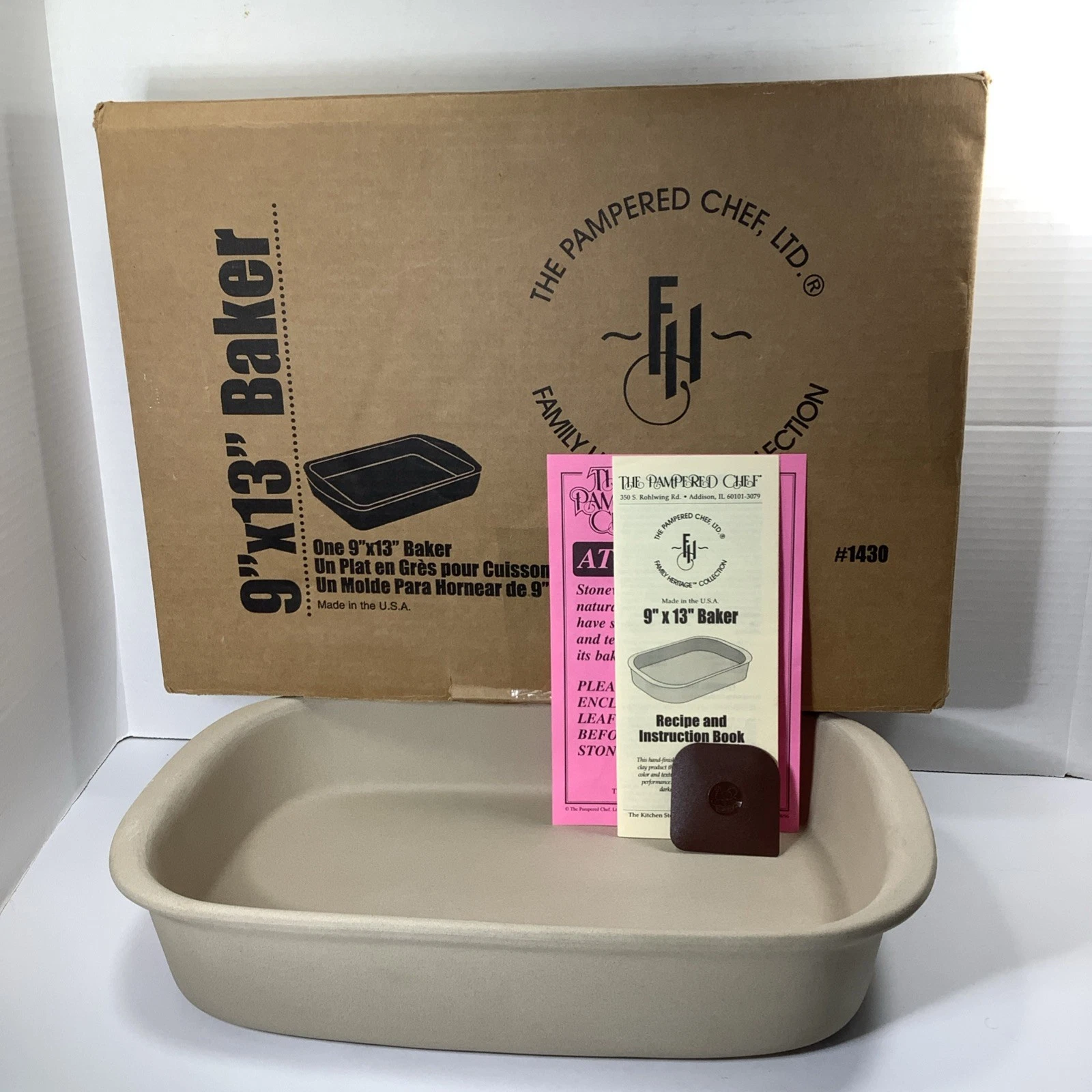 Pampered Chef Stone Rectangle 9x13 Baking Dish Pan 1430 NIB