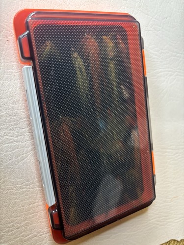 20 Salmon Flies - Various Patterns - Lovely Mixture - New & Boxed - Good Price - Picture 6 of 8