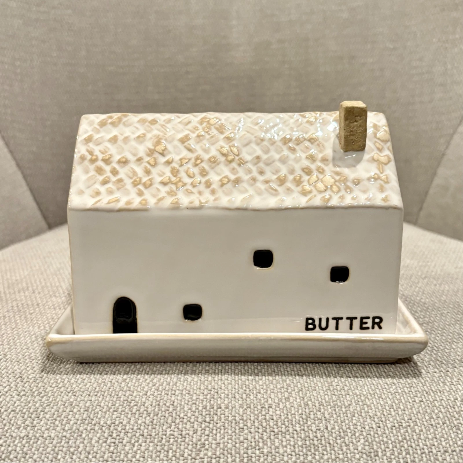 Mud Pie Coastal Cottage White House Village Building Ceramic Covered Butter Dish