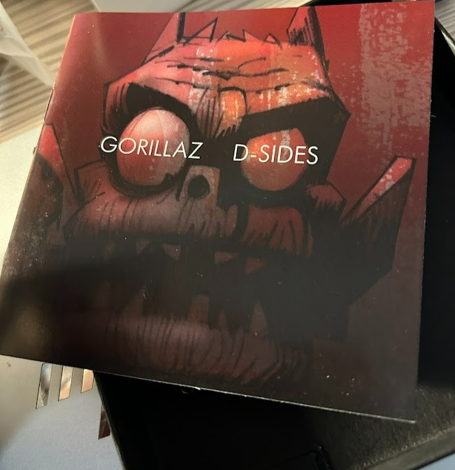 GORILLAZ ( 2007 ) D-SIDES DELUXE BOX SET - COMPLETE - 2 CD'S