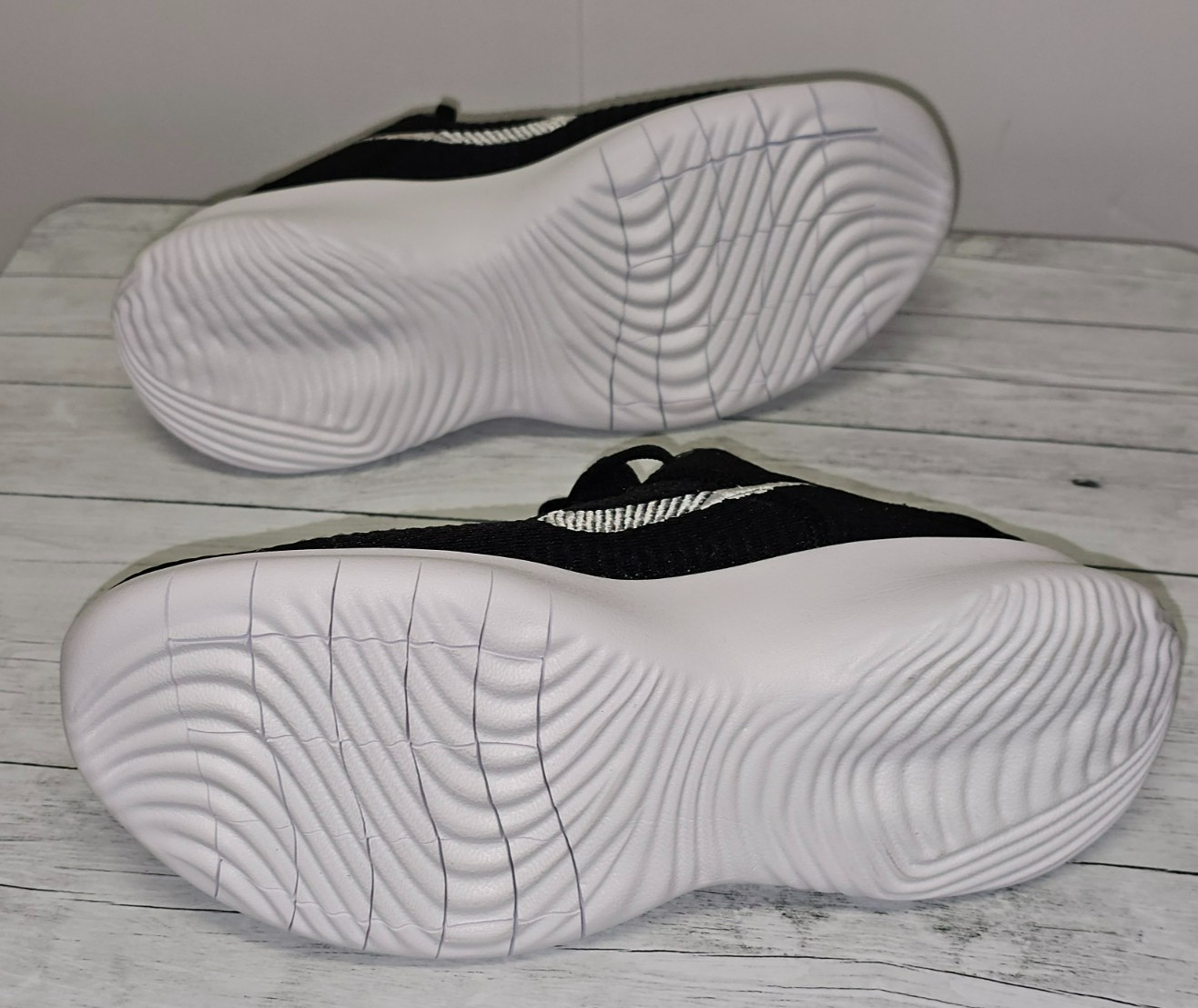 NIKE Experience Run 11 Women's Size 7.5 Black  White Running Shoes Sneakers NWT thumbnail 8