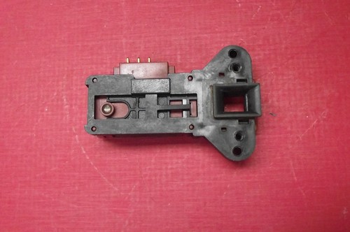 Waschmaschine BEKO WM5100W Türschloss