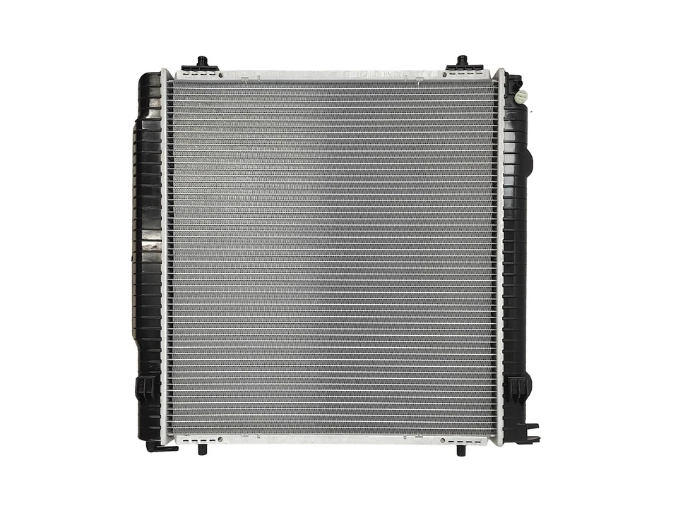 Aluminum Radiator w/ Oil Cooler for Mercedes-Benz W463 G500 02-08 G550 G55 AMG - Image 3 of 4