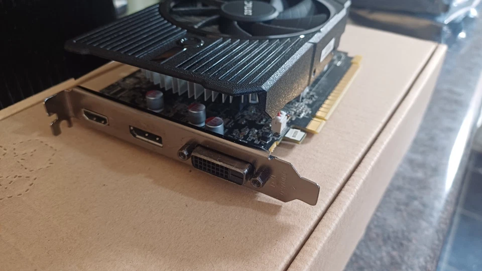 Zotac NVIDIA GTX 1050 2GB GDDR5 GeForce Graphics Card GPU Single Fan - Image 2 of 4