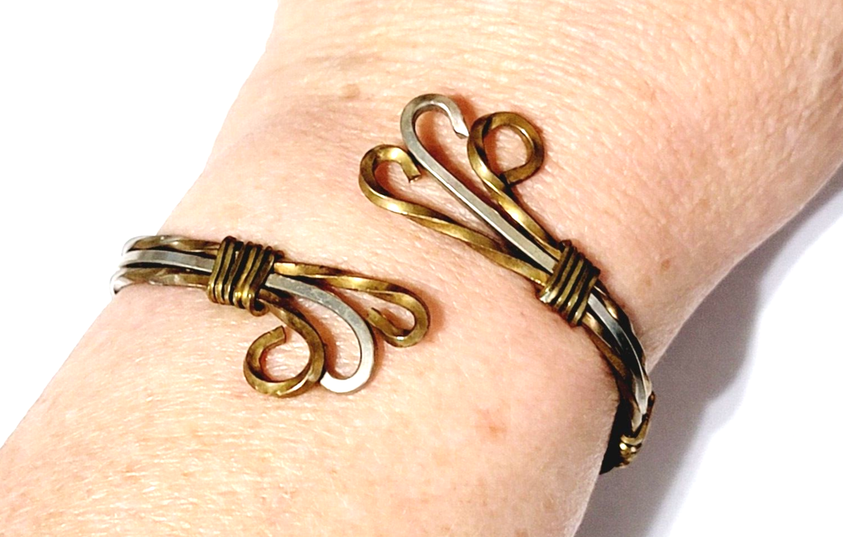 Vintage Cross Open Cuff Bracelet Chic Statement Jewelry Vintage Geometric Cross Wide Cuff Bracelet for Women Chunky  main image 4