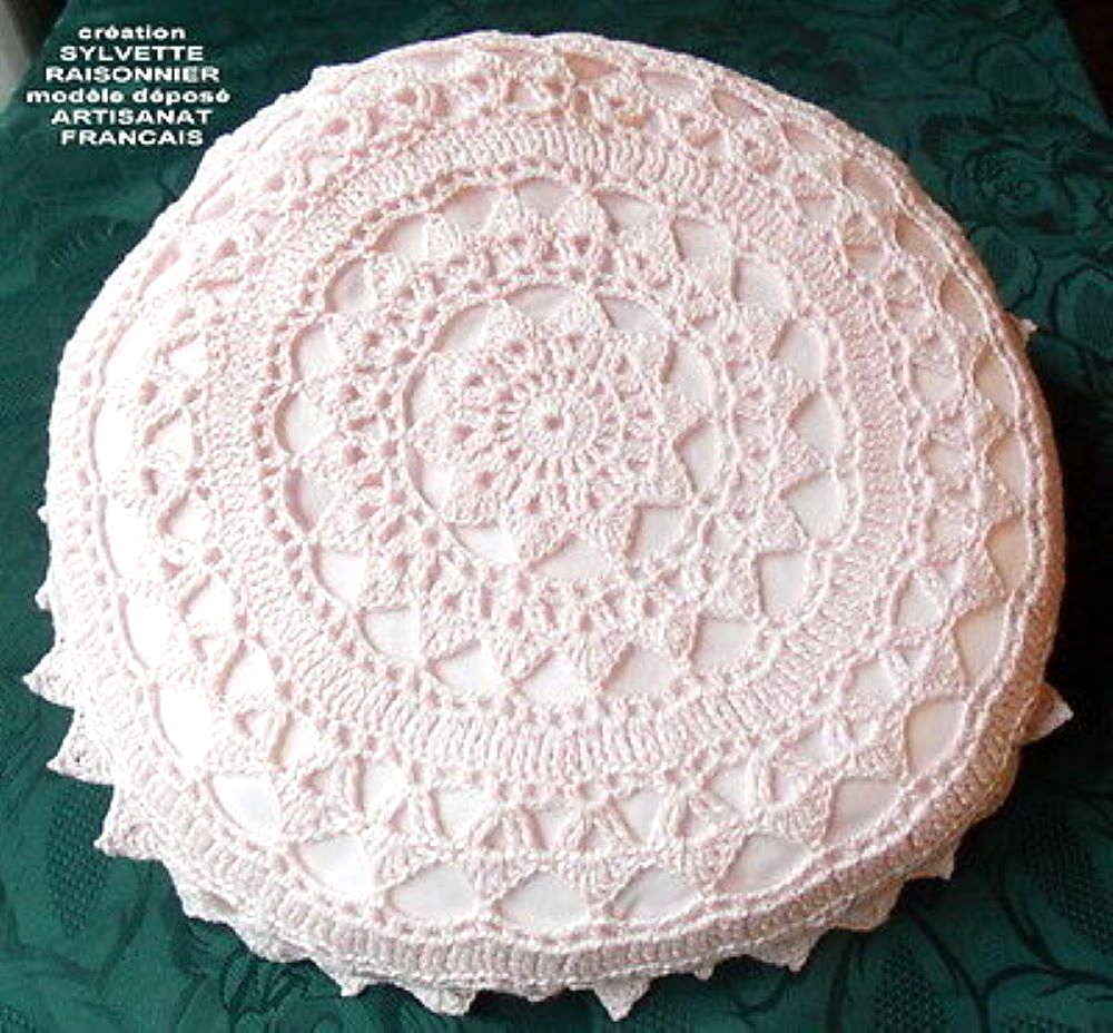 Coussin Carré Artisanal Français 40 Cm – Crochet Et Dentelle Rose Edelweiss – Fait Main 2022