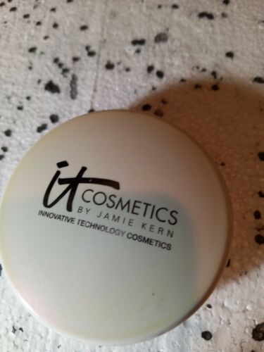 It Cosmetics Your Skin But Better CC+ Airbrush Perfecting Powder .30oz ~ Tan ~ - Picture 2 of 4