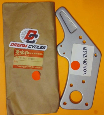 NOS Suzuki OEM Inner Chain Guide Plate 1980 RM100 RM125 RM250 RM400 61342-40402