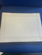 Duni  30 X40cm Silver And White Placemats
