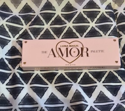 Luna Magic The Amor Palette Eyeshadow 5 Shades Matte Shimmer 