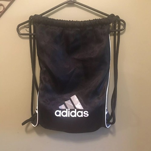 adidas trefoil drawstring bag
