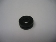 FORD PINTO CAMBELT CAM BELT COVER  RUBBER GROMMET ( 1 one single)