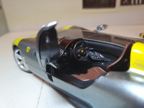 Ferrari Monza SP1 Plata Burago Detallado Escala Diecast 1:24 Modelo Coche 26027 - Imagen 4 de 13