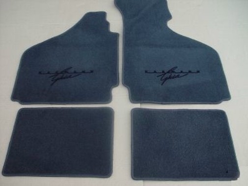 Tapis de sol Karmann Ghia en velours de luxe finition bordée noir