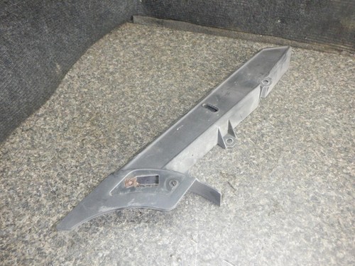 12 Yamaha V-Star 950 XVS950 Rear Belt Guard 651