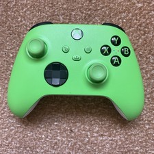 Official Xbox Series X & S Wireless Controller - Velocity Green