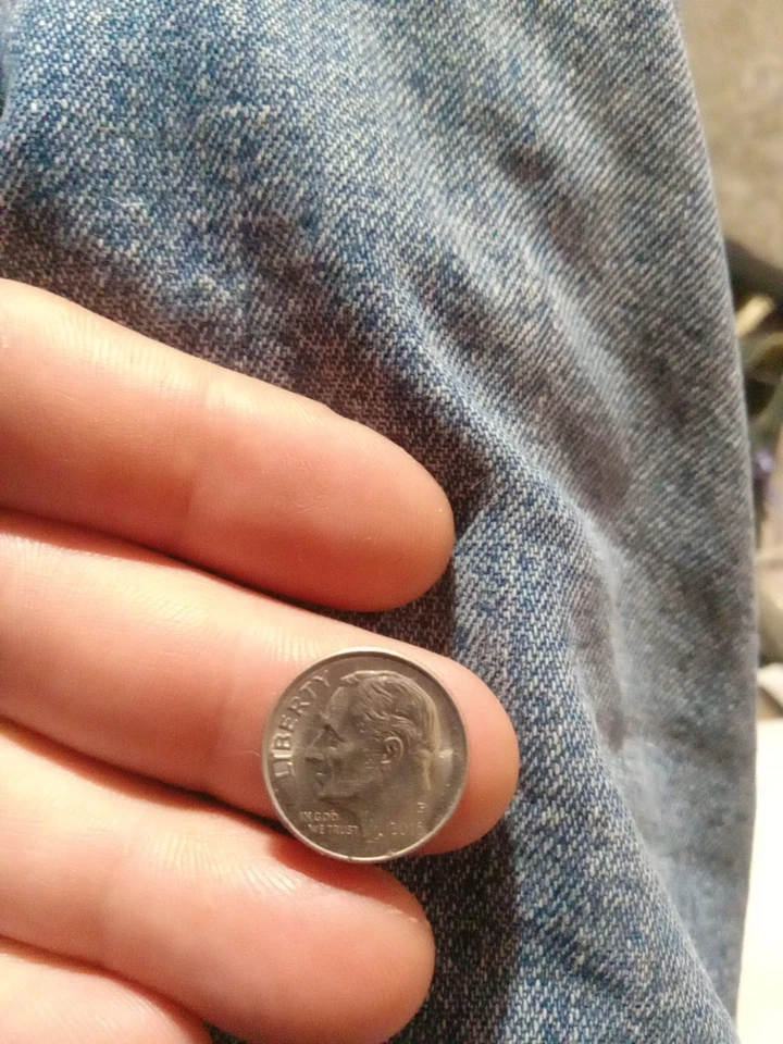 Moneda de diez centavos Roosevelt 2016-P Mint State errores tiene un borde en ambos lados Foto 2 de 4