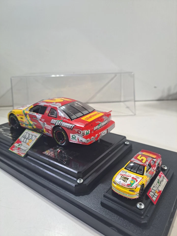 Racing Champions 1:24 & 1:64 Die Cast Terry Labonte #5 Iron Man 2 NASCAR w/Case — 第 3/4 张图片