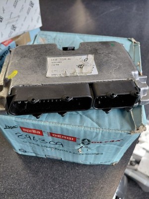 Genuine Aprilia Racing ECU RSV4/Tuono V4 2009-2015 (896309)