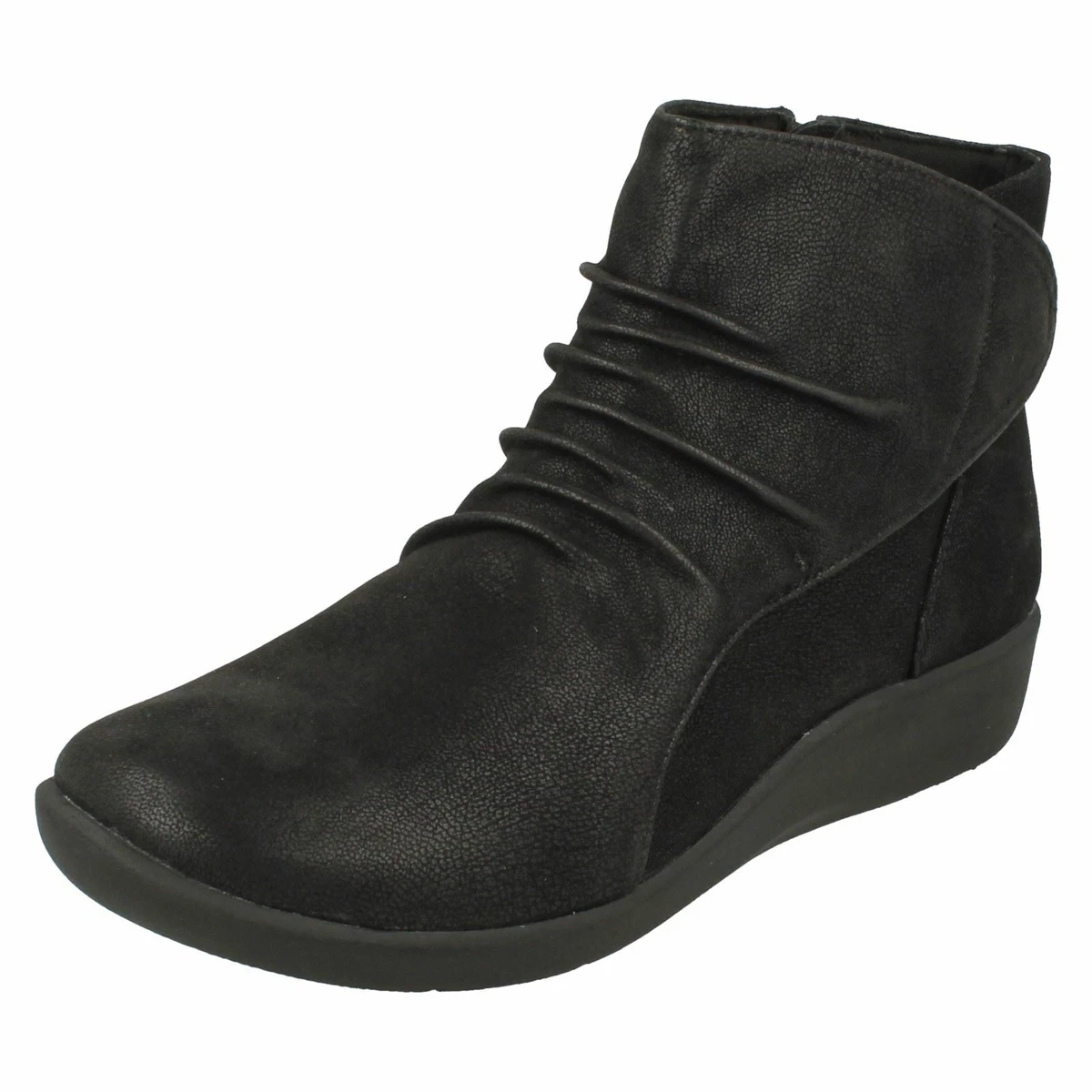 Ladies Clarks Cloud Steppers Boots Sillian Chell | eBay